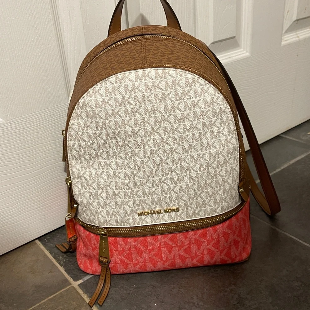 Michael Kors Rhea Zip Medium Backpack - Picture 5 of 8